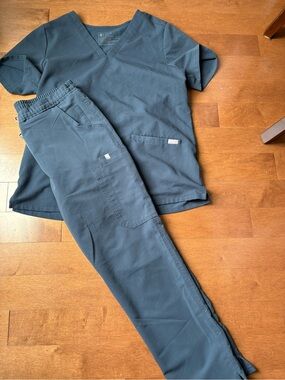 Figs • Technical Scrub Set • Size M